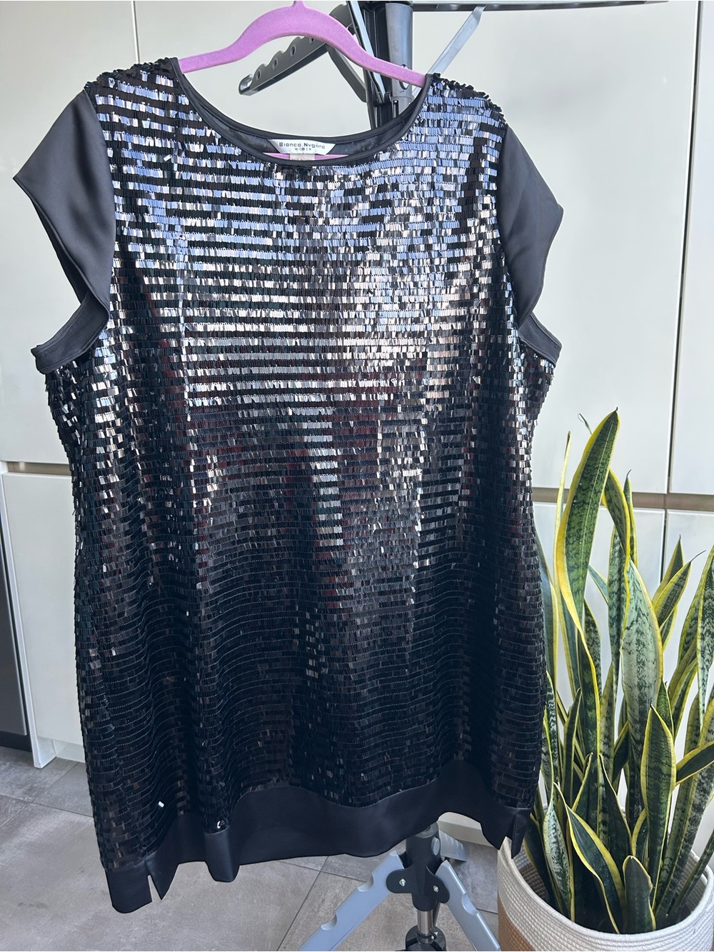 Bianca Nygard Plus
Black Sequin Cap-Sleeve Women’s Tunic